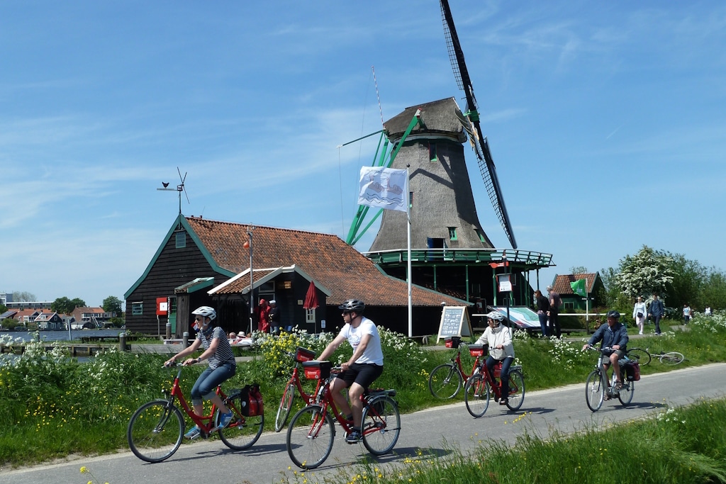 019949_Serena_Holland_Rad_se_36195915585_8568527fac_k_1024_683