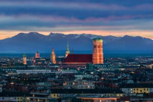 München Frauenkirche Alpen