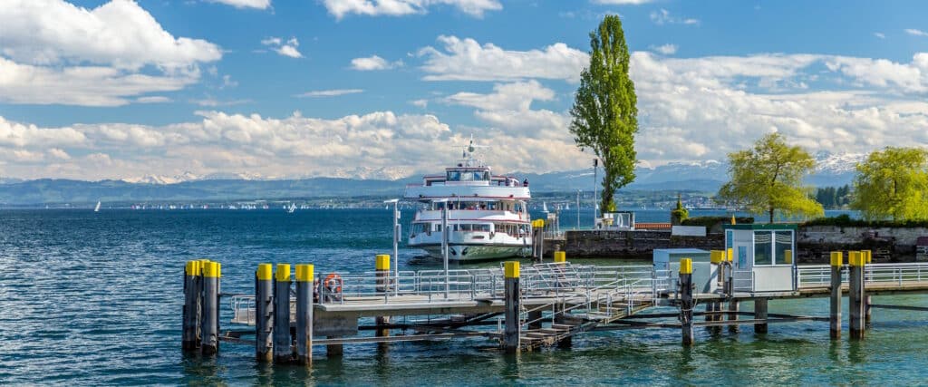 Rad und Schiff am Bodensee