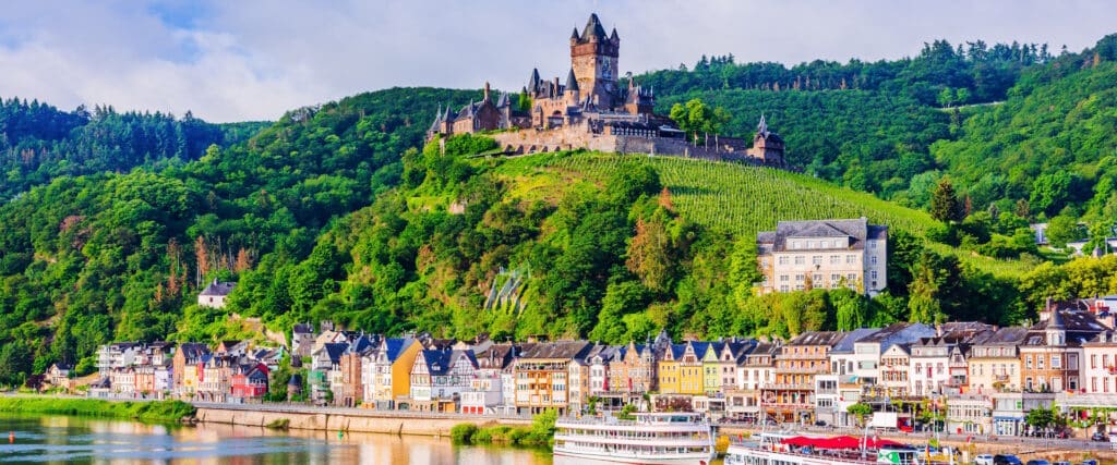 Mosel Cochem Reichsburg Rad und Schiff Wandern am Fluss