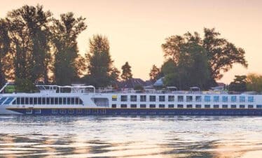 MS Manon Abendstimmung